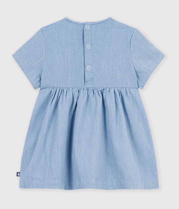 Vestitino da neonata in chambray a maniche corte ricamato con cuori. blu