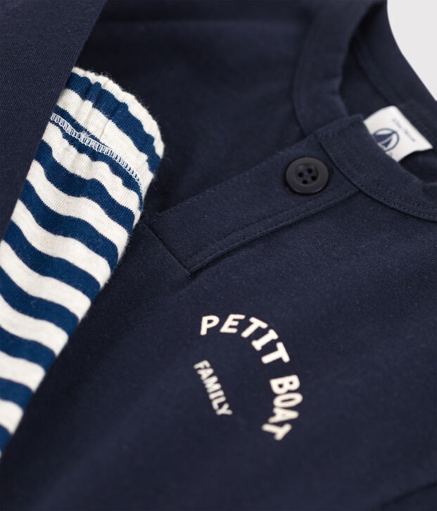 Completo regalo beb&egrave;: t-shirt e pantaloni blu/bianco