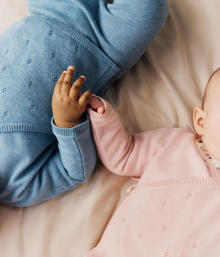 Brassi&egrave;re con incrocio in maglia traforata di misto lana e cotone neonato blu