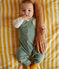 Completo nascita composto da salopette e body in cotone ricamato verde PAUL