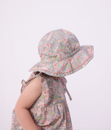 Cappellino in popeline con stampa a fiori neonata