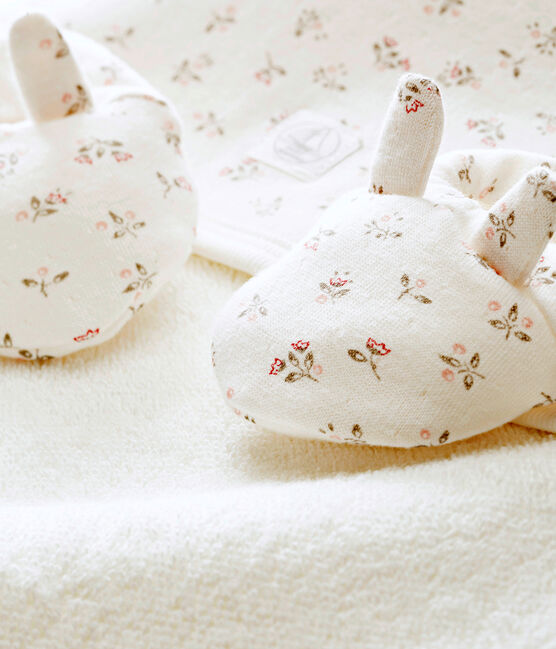 Scatola regalo con telo da bagno + scarpine bebé unisex bianco MARSHMALLOW/bianco MULTICO