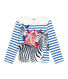 Maglia alla marinara da bambino con decorazioni creative