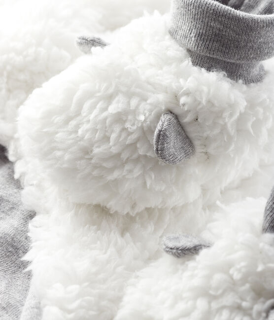 Confezione cappellino nascita e babbucce bebè in sherpa variante 1